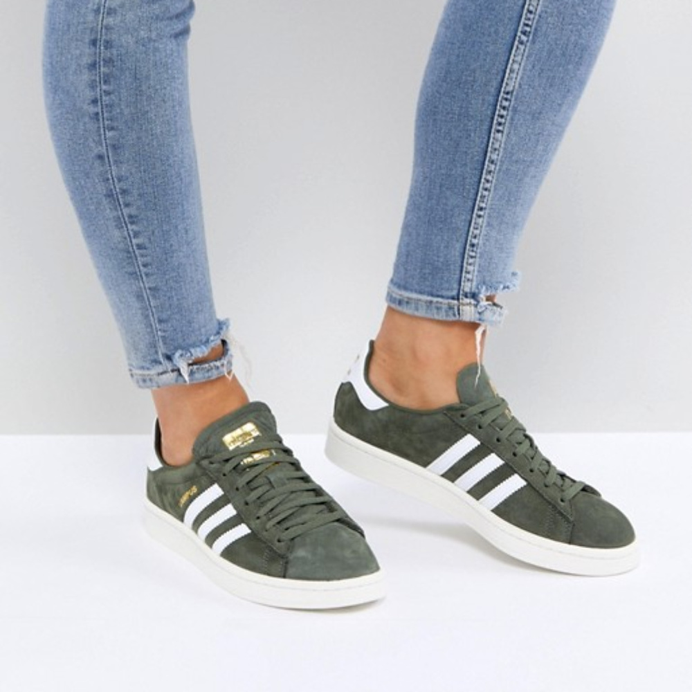 LAST ONE‼️ ADIDAS Originals Suede Fashion Sneakers - Picture 3 of 8